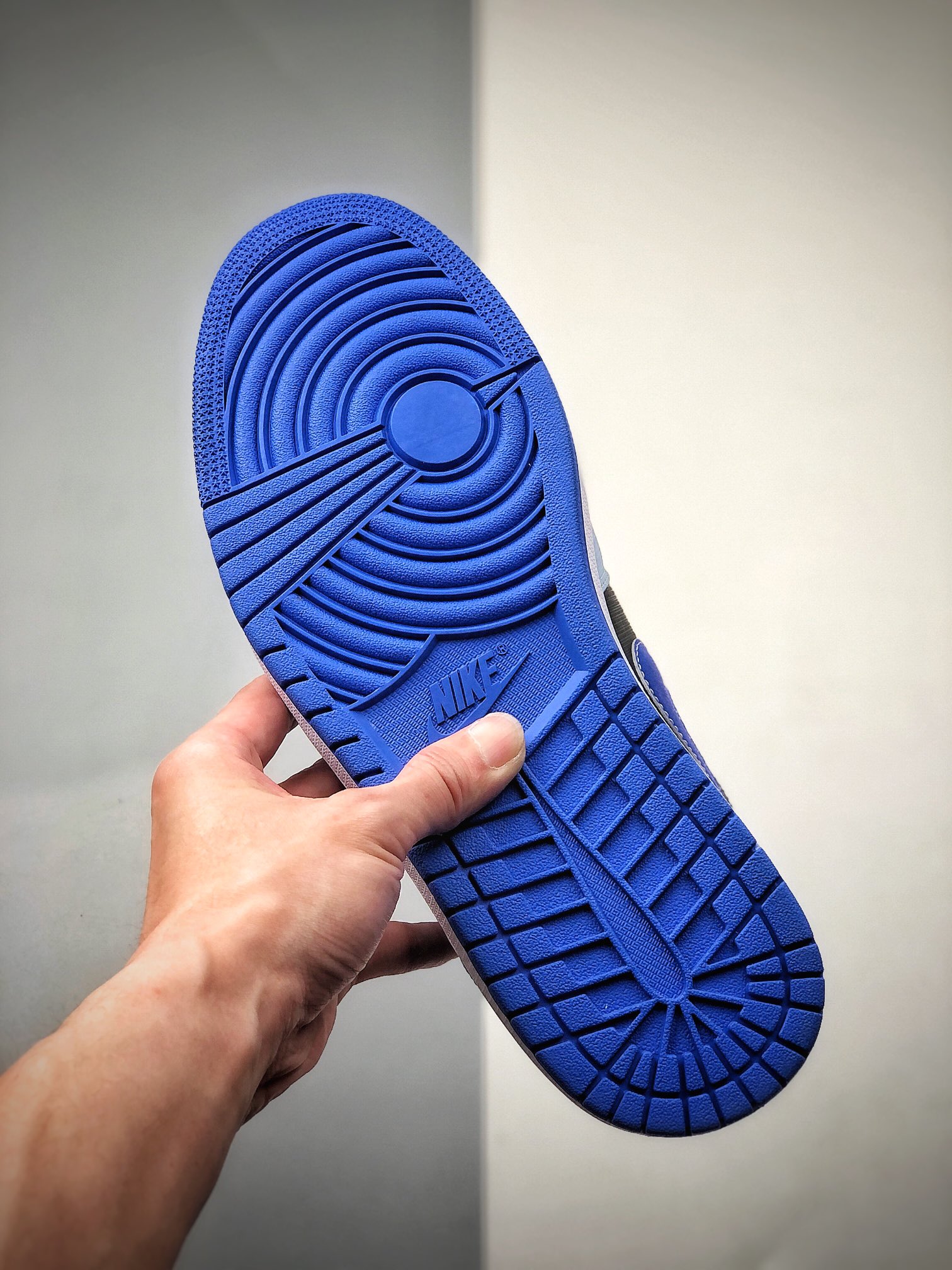220  Air Jordan 1 Low 低帮 白蓝黑 AJ1 乔丹1代 aj1 乔1 低邦 白蓝黑 乔丹篮球鞋系列  DH0206-400