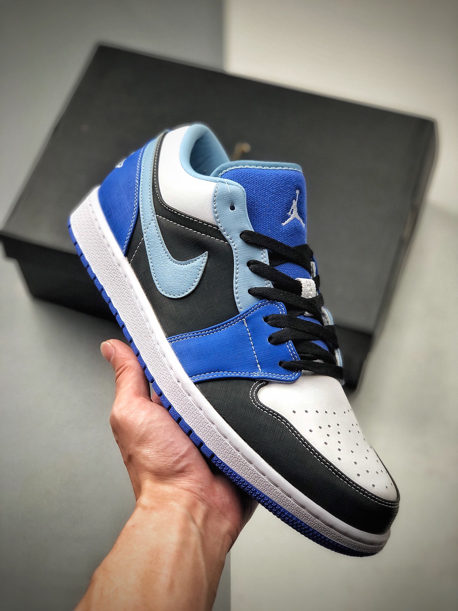 220  Air Jordan 1 Low 低帮 白蓝黑 AJ1 乔丹1代 aj1 乔1 低邦 白蓝黑 乔丹篮球鞋系列  DH0206-400