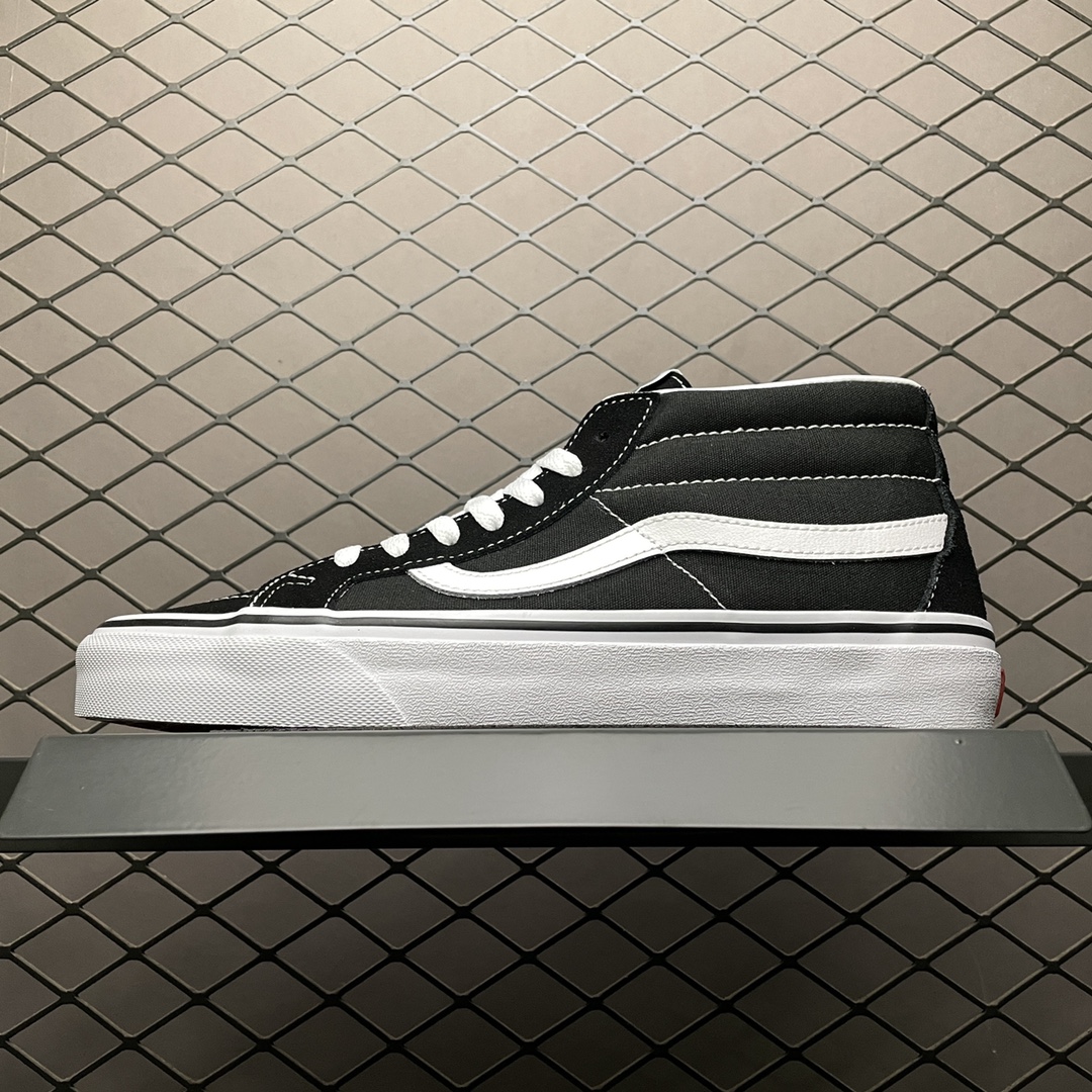 140 Vans 万斯 Classic Sk8-Mid 百搭经典黑白中帮硫化休闲板鞋 VN0A391F6BT