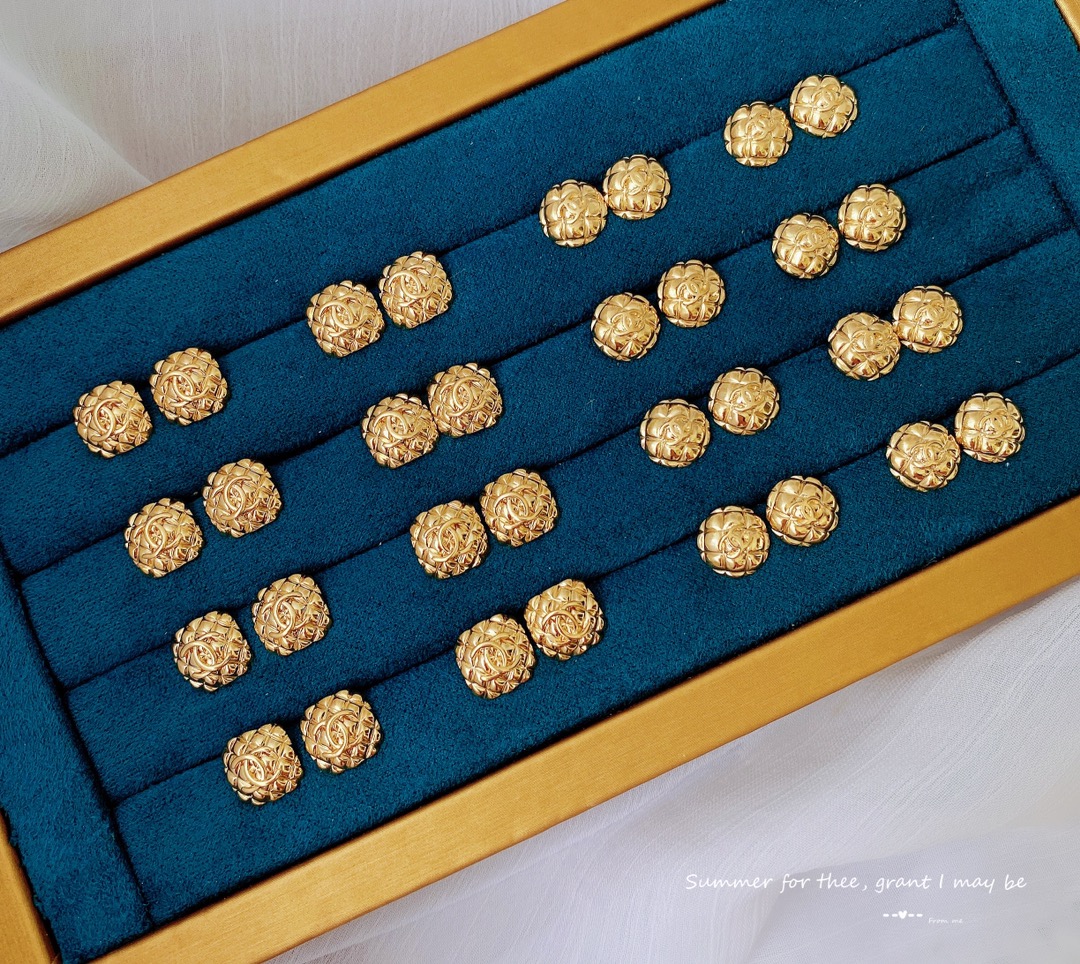 Chanel Vintage中古宝藏耳饰，菱格纹小香风，适合各种搭配，优雅