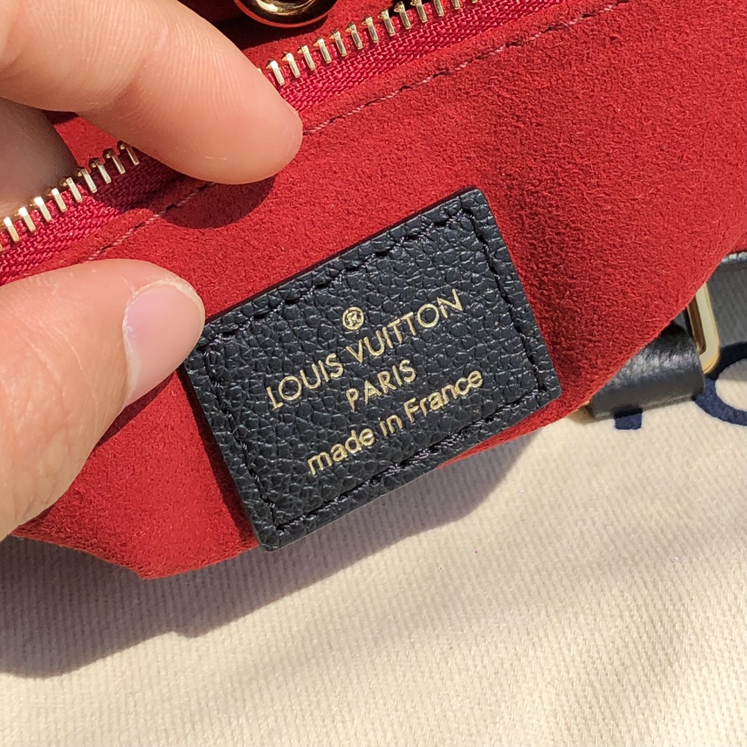 🌼 m45659尺寸25-19-11.5㎝ 被L*V疯狂迷住的粉丝们注意了，出新款小号onthego 了