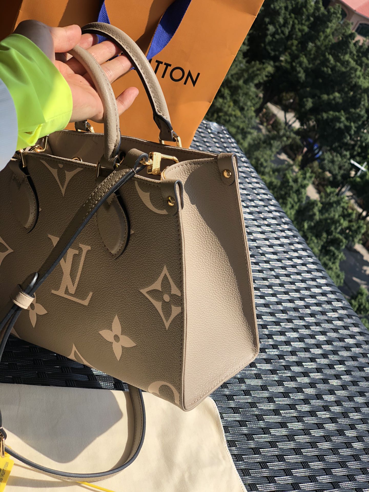 非市场普通货 进口皮料半钢五金 m45779小号尺寸25-19-11.5㎝ 新款小号onthego 大象