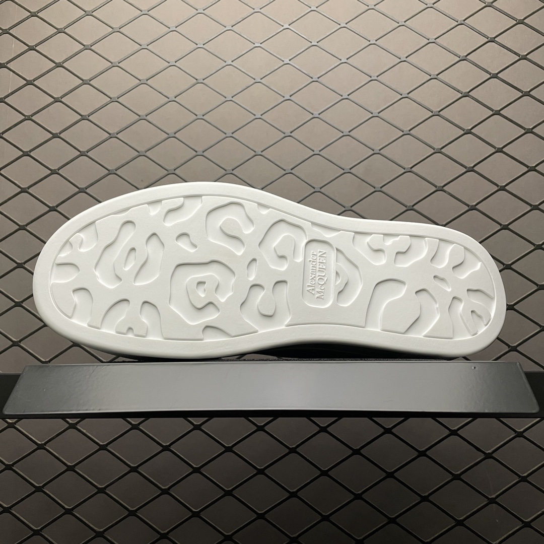 380 Alexander McQueen 麦昆 21S 新款 低帮休闲运动鞋