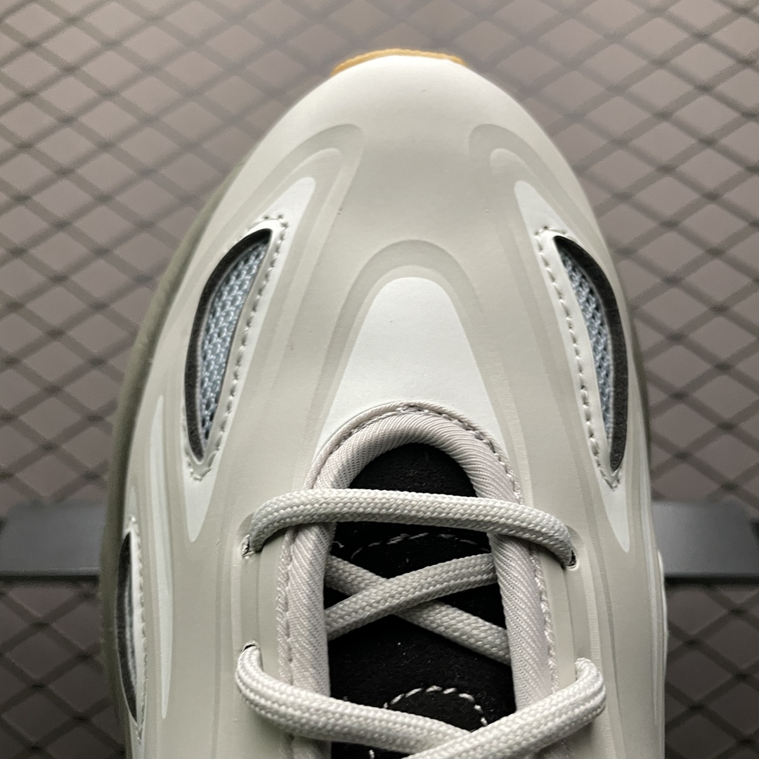 180 AD 阿迪 Ozweego Celox M 水管2.0  复古休闲运动鞋GZ7222