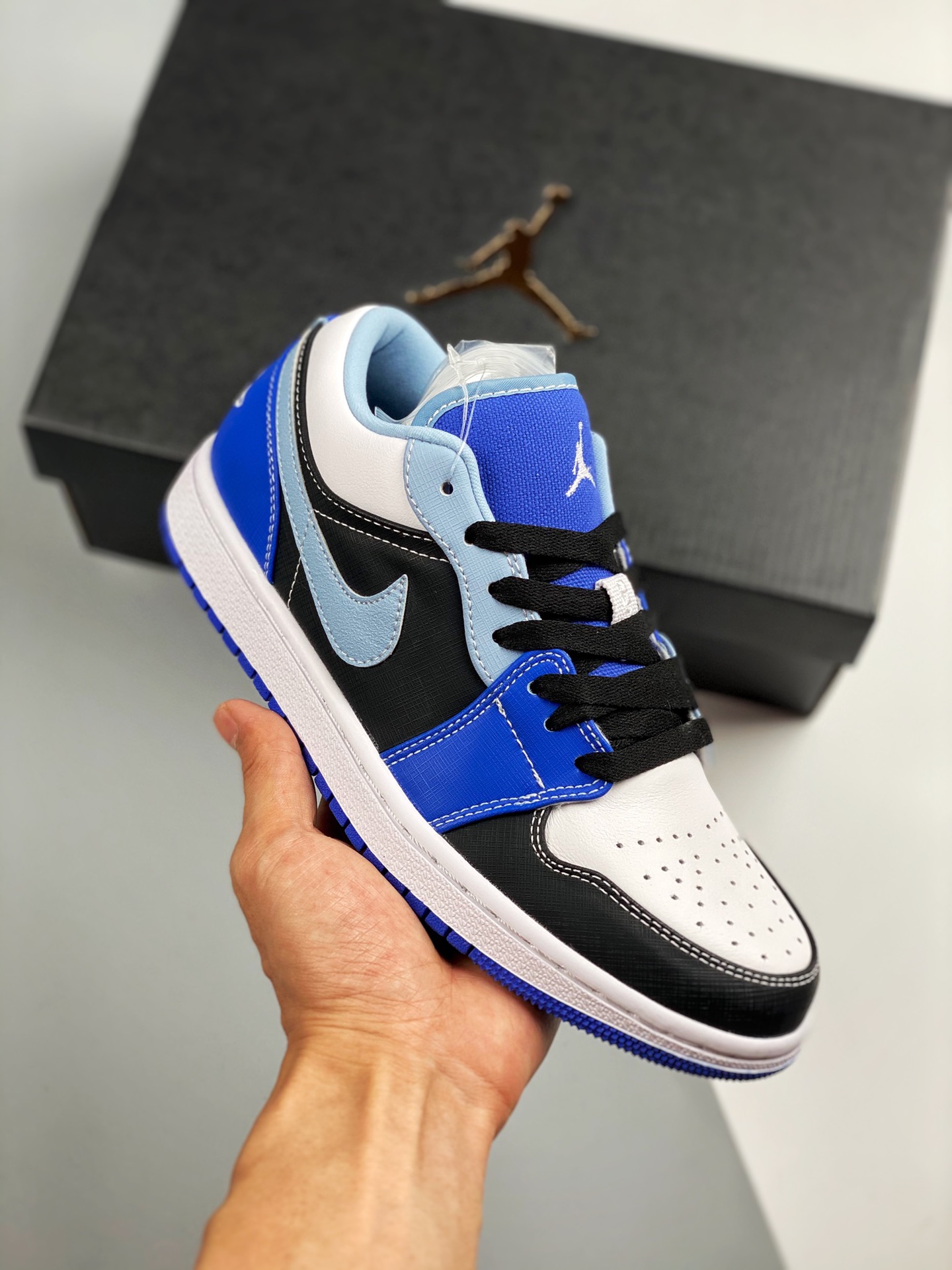 Air Jordan 1 Low blanco azul negro, color oficial sincronizado, producto de nivel original, sin suela común, forma trid…