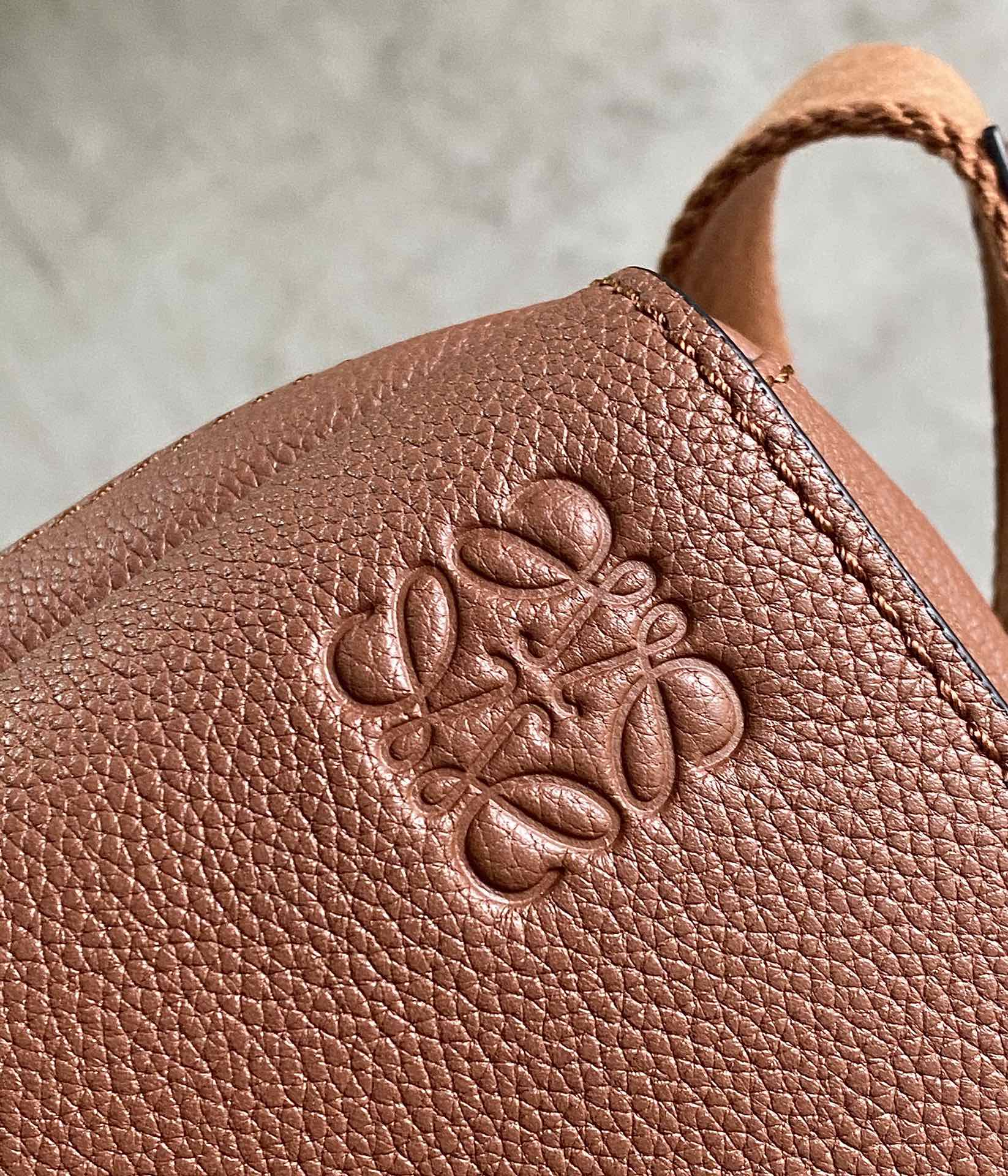 Loewe超小号Military Crossbody军用斜挎包 B553P59X01棕色