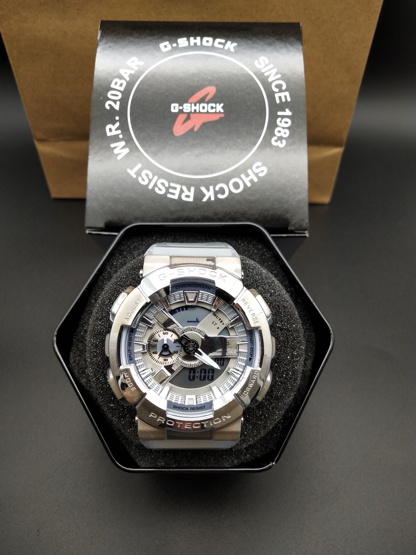 💰110 新款，新配色。 卡西欧手表男gshock黑暗海洋钢铁之心海神限量版不屈之光，唤醒经典再造经典，以GA-110系列为原型，让经典进化重生，金属表壳系列GM-110，释出三款瞩目配色，为腕间打造三款风格各异的腕「尚」重兵器。👍