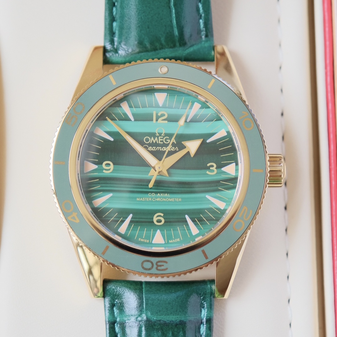 Omega欧米茄海马300系列41毫米至臻天文台表