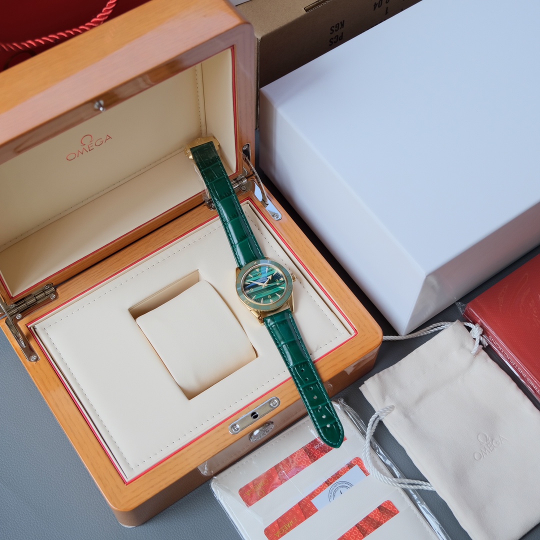 Omega 海马系列 机械表包,手表 9