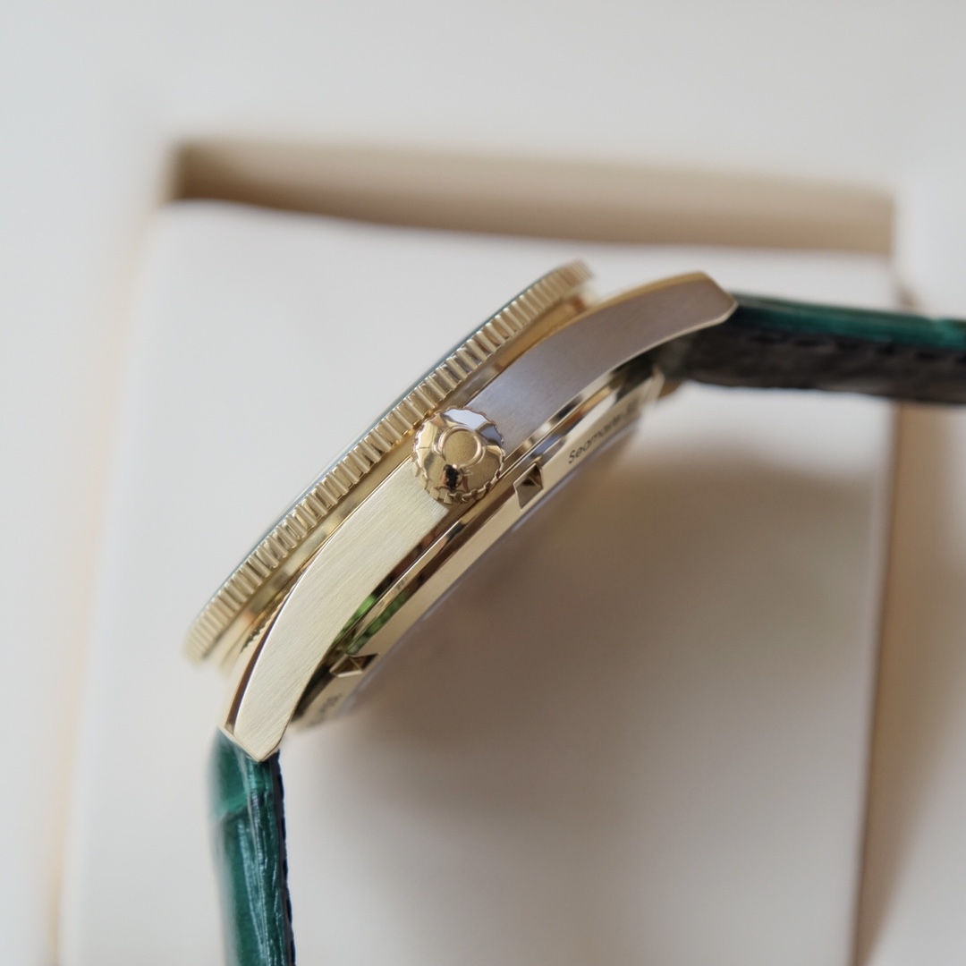 Omega 海马系列 机械表包,手表 4