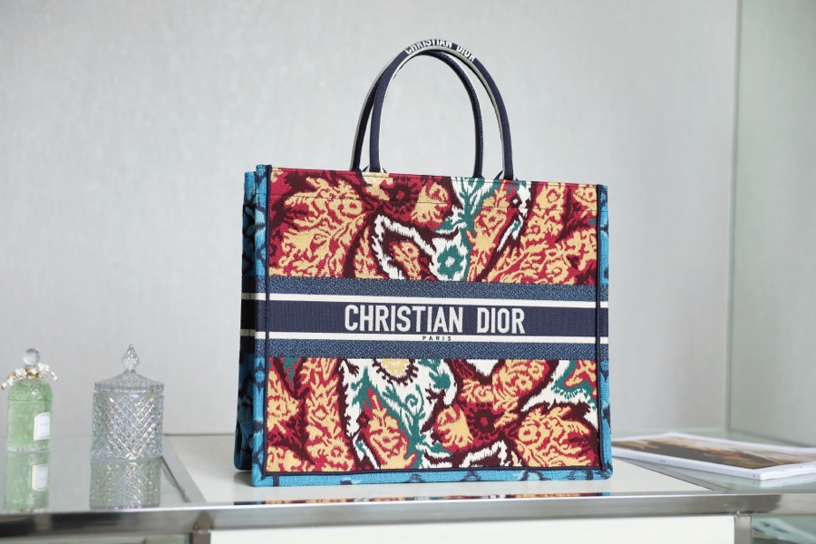 Dior Book Tote Flawless
 Handbags Tote Bags Highest Product Quality
 Blue Embroidery Spring/Summer Collection Fashion