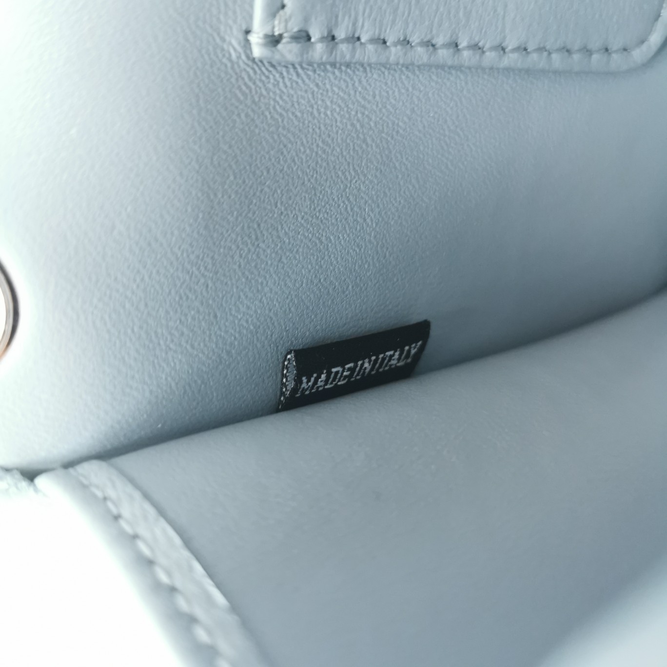 MIUMIU缪缪Matelasse皱褶纹图案顶级进口小羊皮手袋5BP065