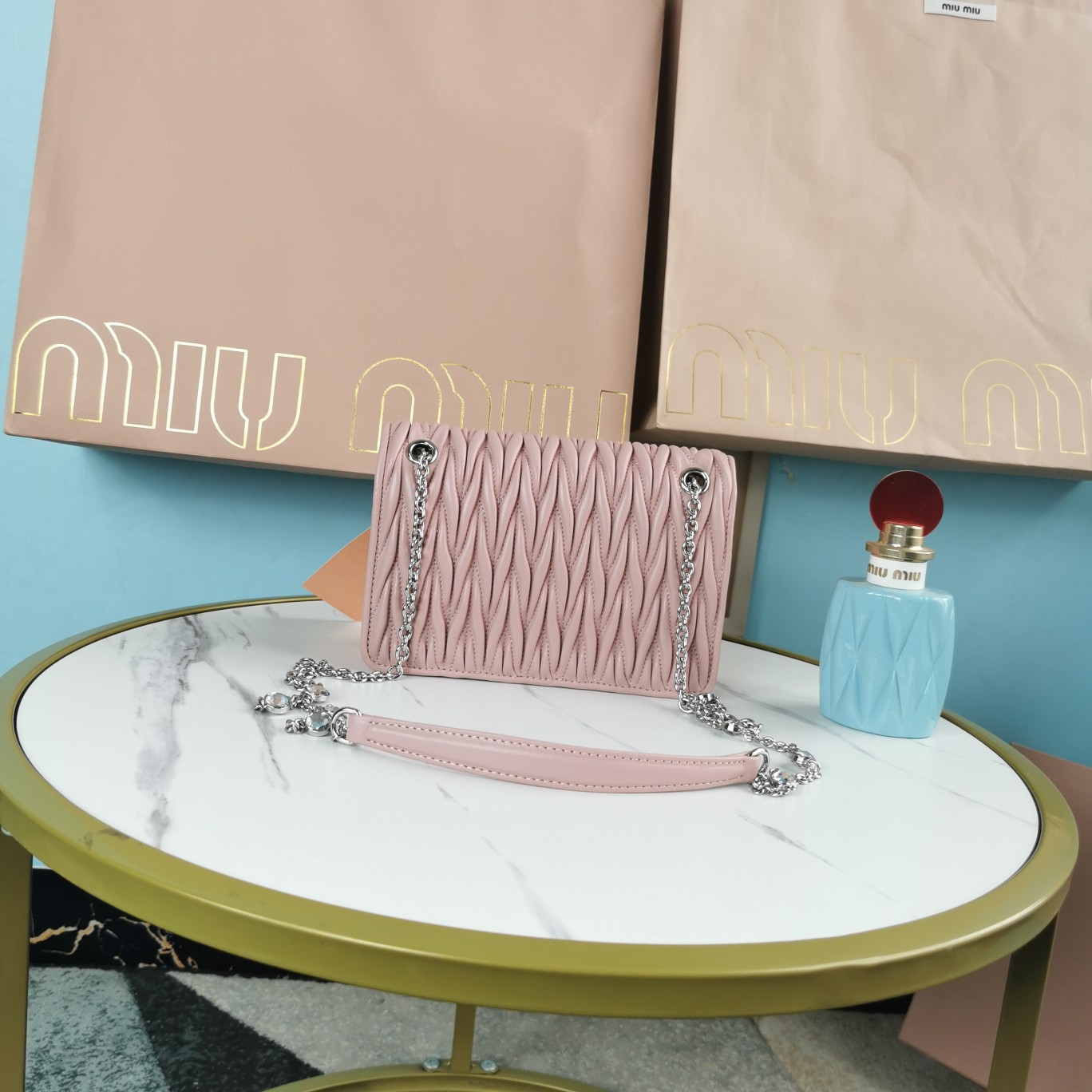 MIUMIU缪缪Matelasse皱褶纹图案顶级进口小羊皮手袋5BP065