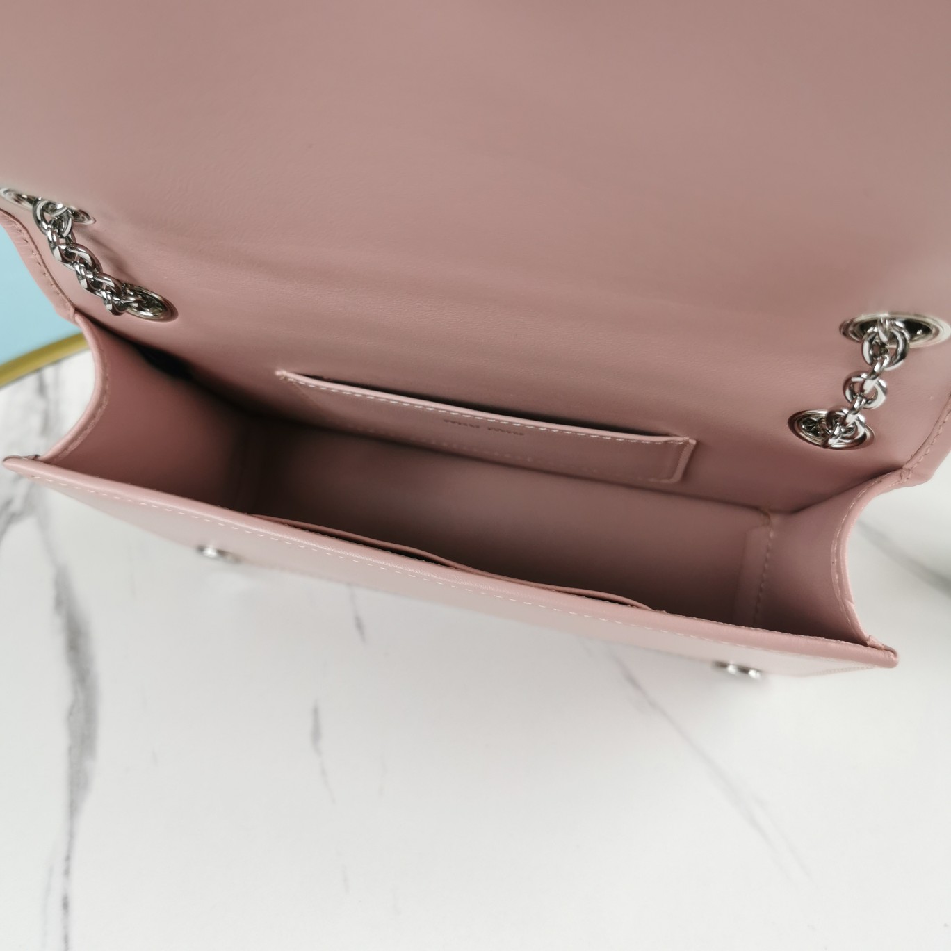 MIUMIU缪缪Matelasse皱褶纹图案顶级进口小羊皮手袋5BP065