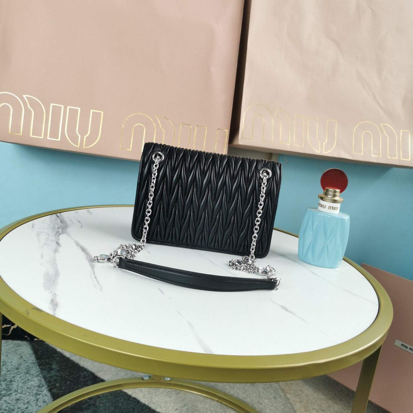 MIUMIU缪缪Matelasse皱褶纹图案顶级进口小羊皮手袋5BP065