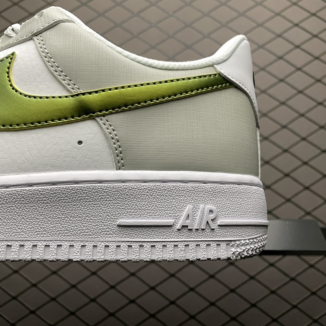 240 NK Air Force 1 空军一号低帮运动休闲板鞋 DC9029-100