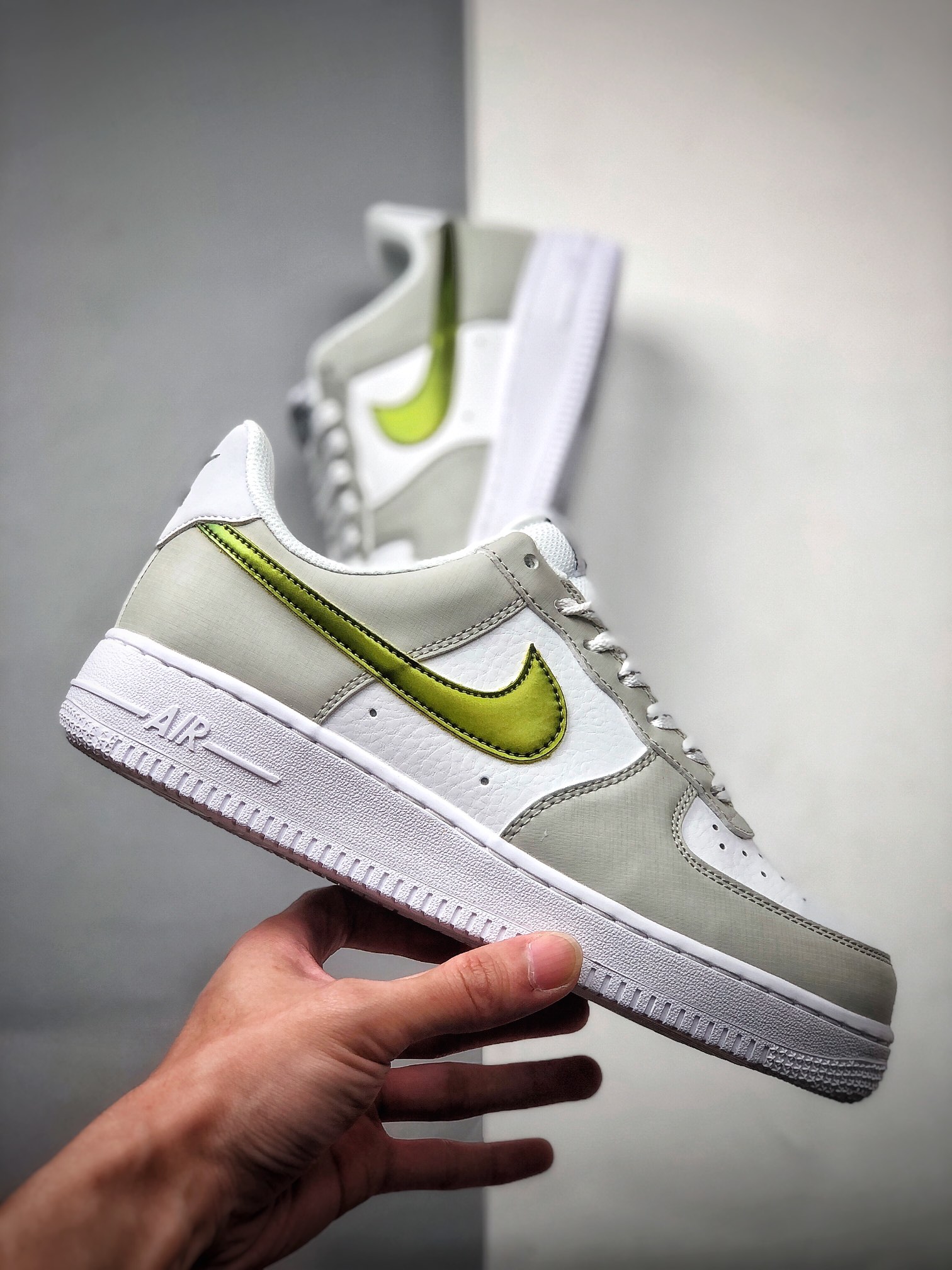 240 NIKE FORCE空军一号运动休闲板鞋   DC9029-100