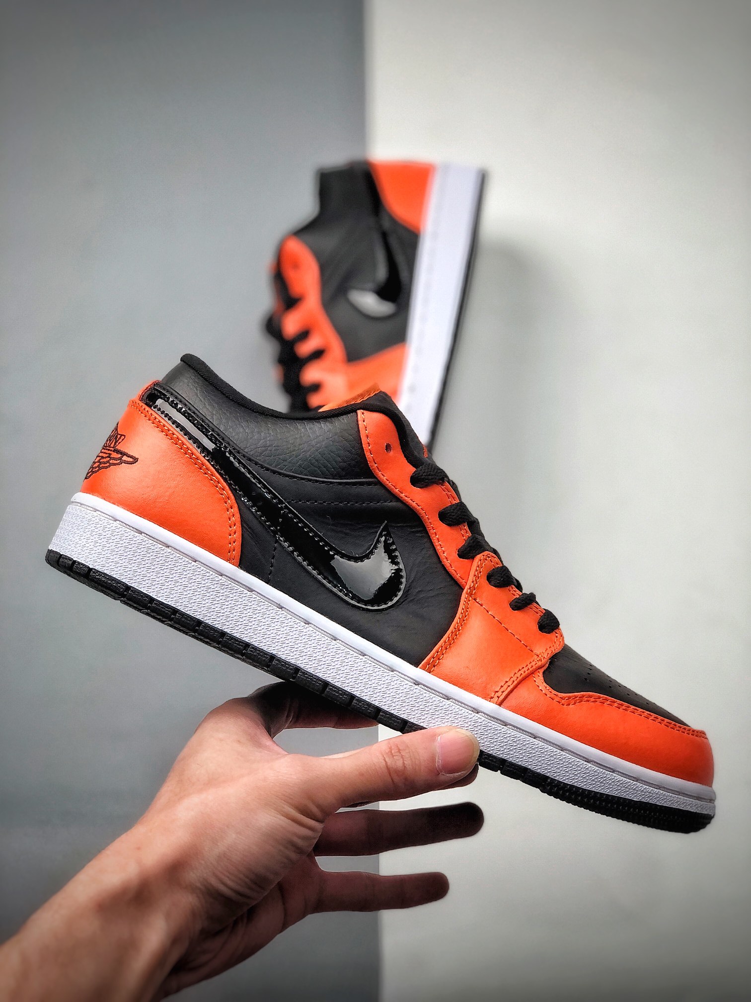 200  Air Jordan 1 Retro  Low Se 低帮 黑扣碎 AJ1 乔丹1代 aj1 乔1  CK3022-008