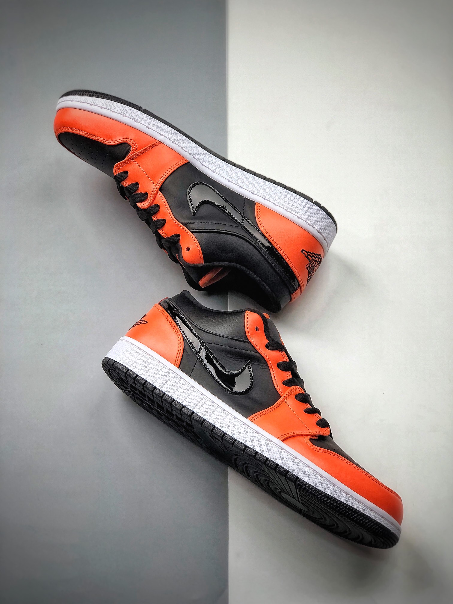 200  Air Jordan 1 Retro  Low Se 低帮 黑扣碎 AJ1 乔丹1代 aj1 乔1  CK3022-008