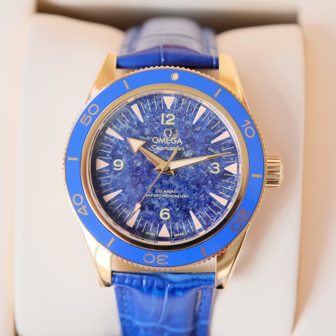 全网独家新款 Omega 海马300 41毫米至臻天文台表