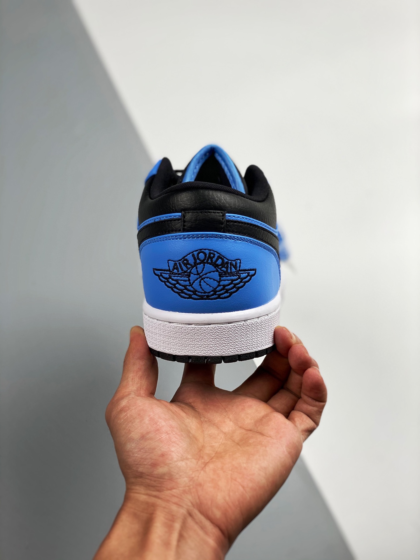 Miniatura 8