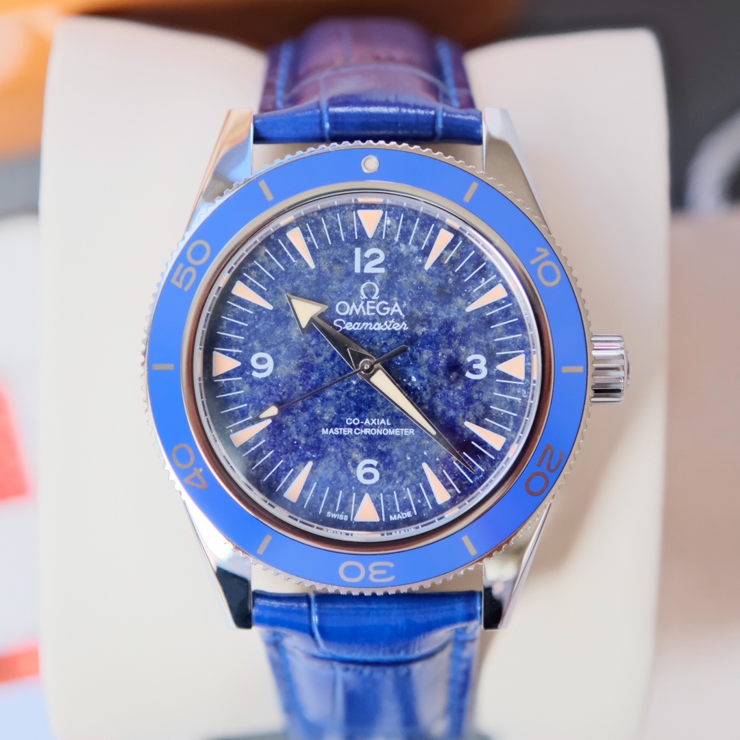 全网独家新款Omega欧米茄海马300潜水表