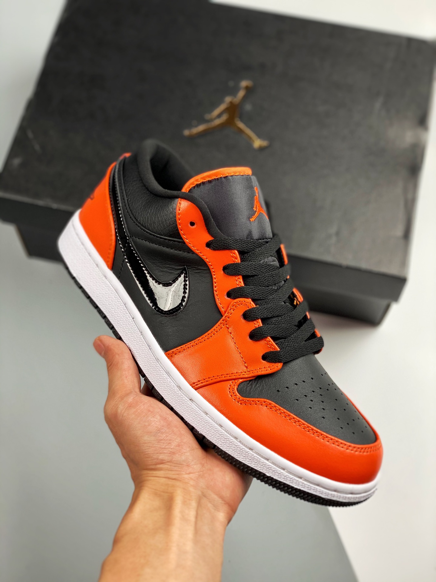 Air Jordan 1 Low negro/naranja, color oficial sincronizado, producto de nivel original, zapatos originales de la empres…