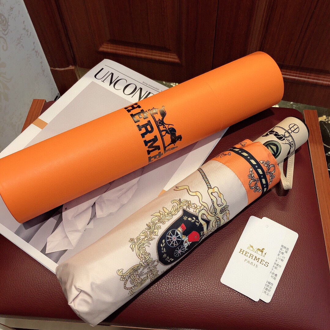 爱马仕Hermès皇家马车图案极品H家自动伞重磅呈现以其精湛的工艺技术和源源不断的想像力新涂层技术伞布带