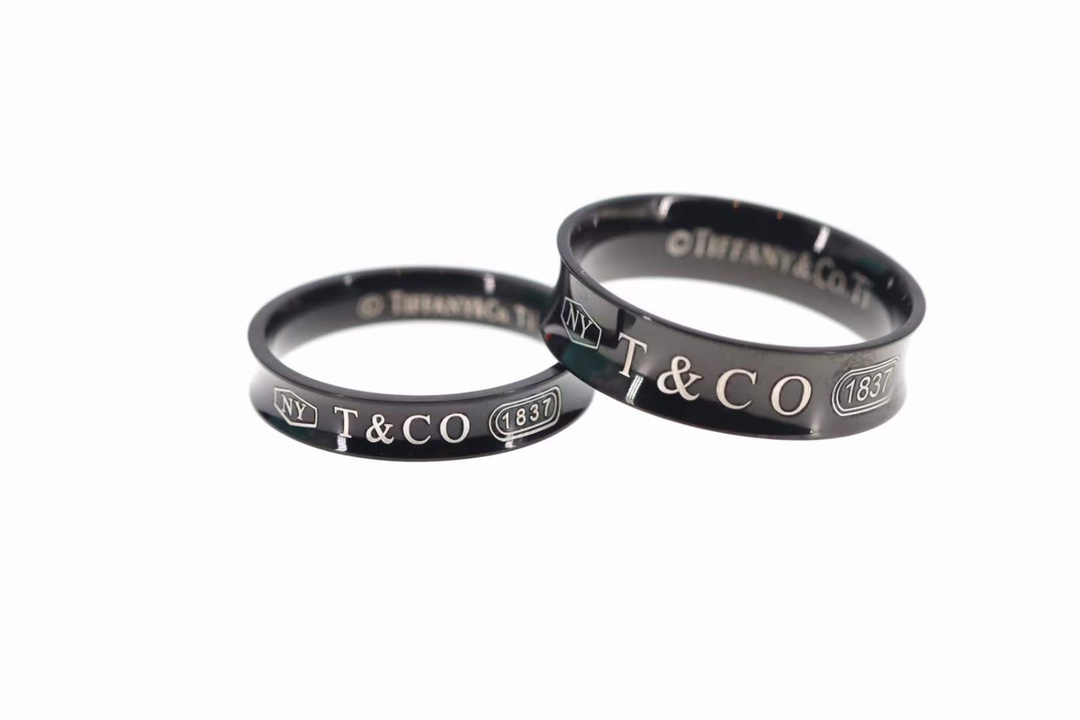 Tiffany & Co. Tiffany&Co. 1837钛金情侣戒指
