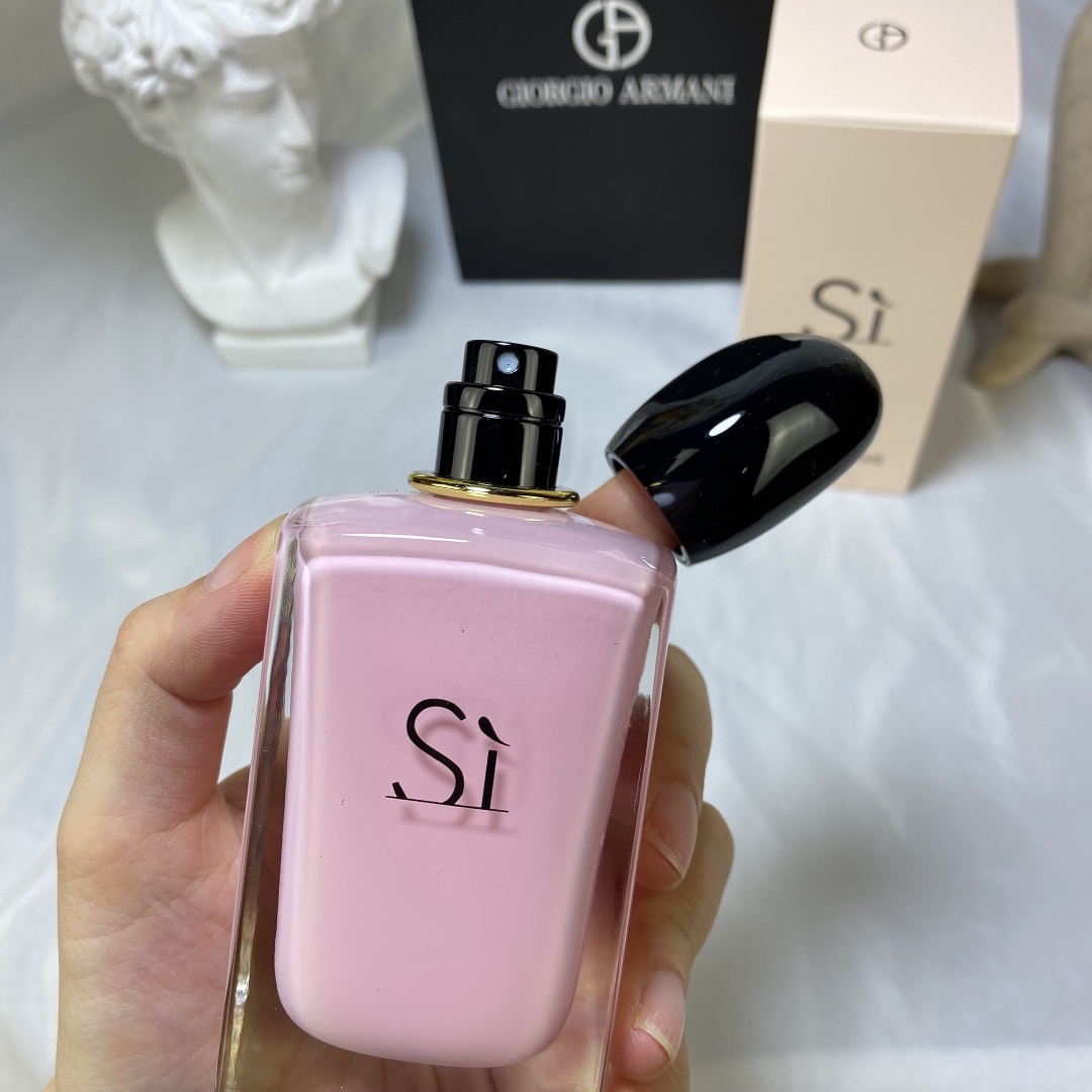 Giorgio Armani Si Fiori Eau de Parfum - 100ml Floral Fragrance 4 i1619615544 9114 3