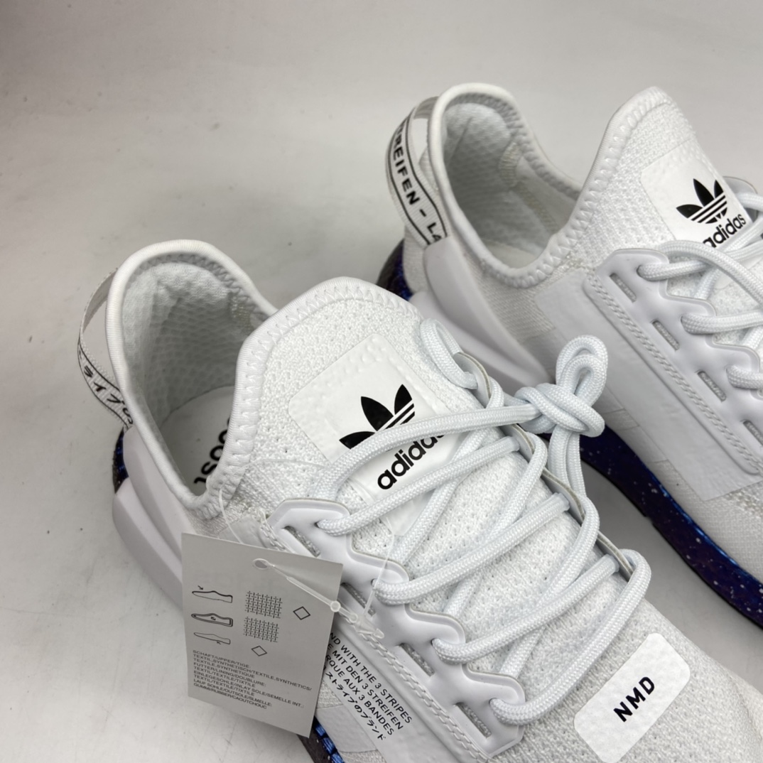 P200 AD NMD R1 Boost V2 二代弹力针织面跑鞋 GX5163
