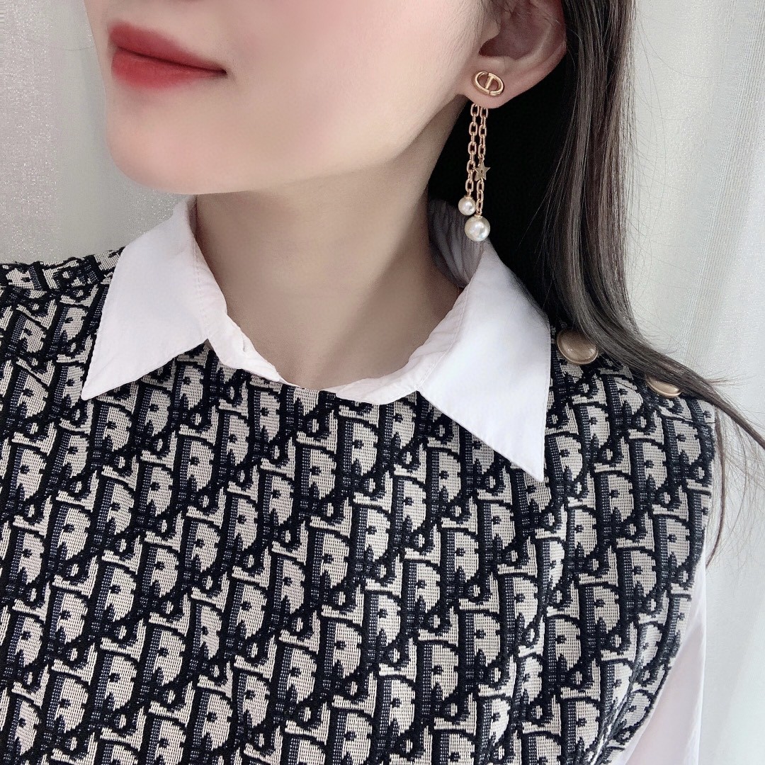 Dior Jewelry Earring Gold White Resin Chains