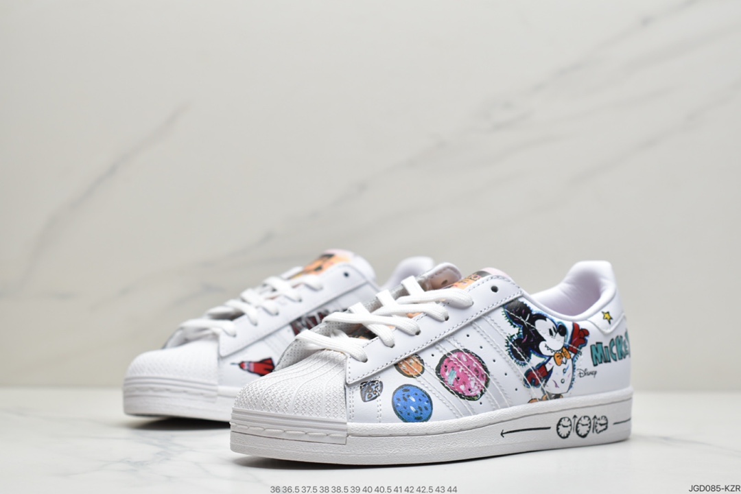 190 Kasing Lung x Disney x adidas三叶草 Originals Superstar”Mickey FANGTASTIC”贝壳头经百典搭休闲运动板鞋 GZ8839