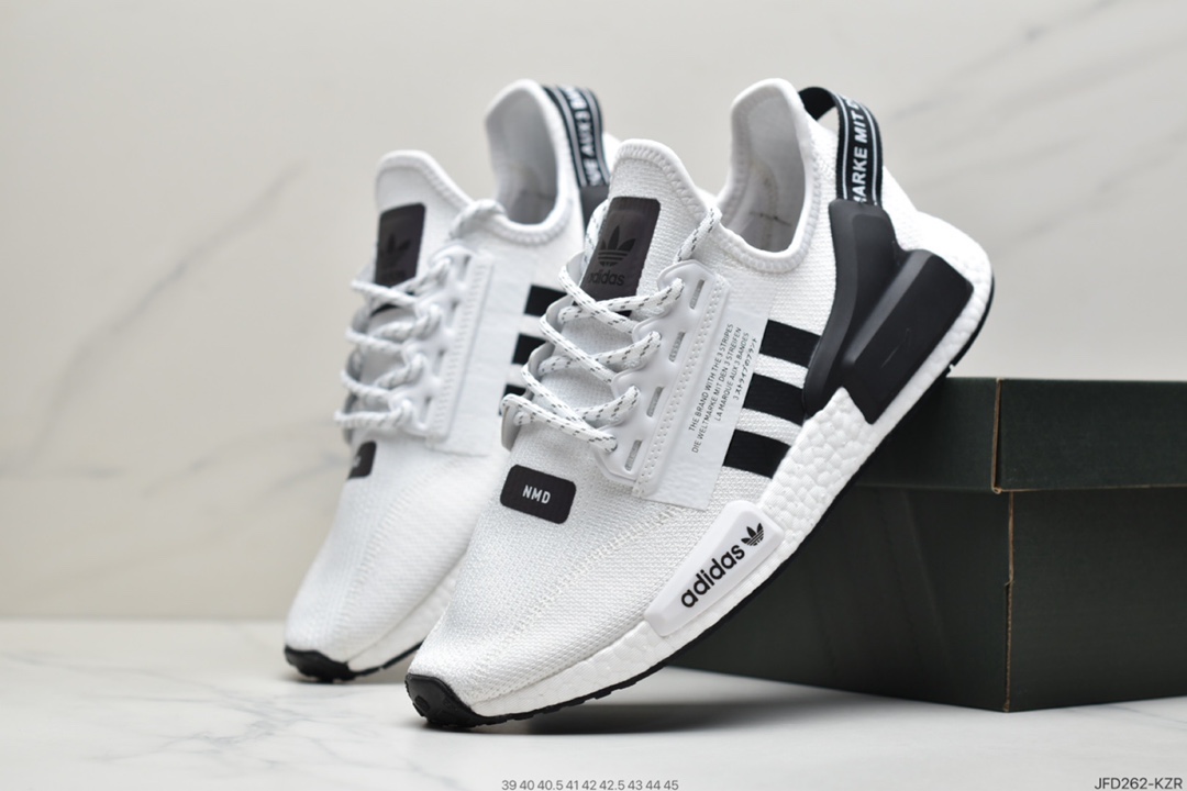 180  阿迪达斯Adidas NMD R-1 V2街头风经典百搭跑步鞋 FV9021