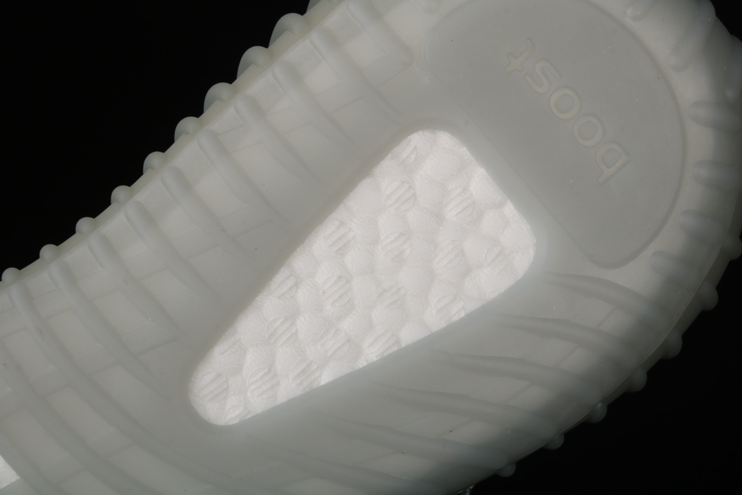 💰150真标💰180公司级💰260纯原版
Ad Yeezy 350 Boost V2“Ash Blue”GY7657 阿迪达斯椰子350二代 全新镂空水洗丹宁配色 巴斯夫Boost原底
尺码:36 36.5 37 38 38.5 39 40 40.5 41 42 42.5 43 44 44.5 45 46 47