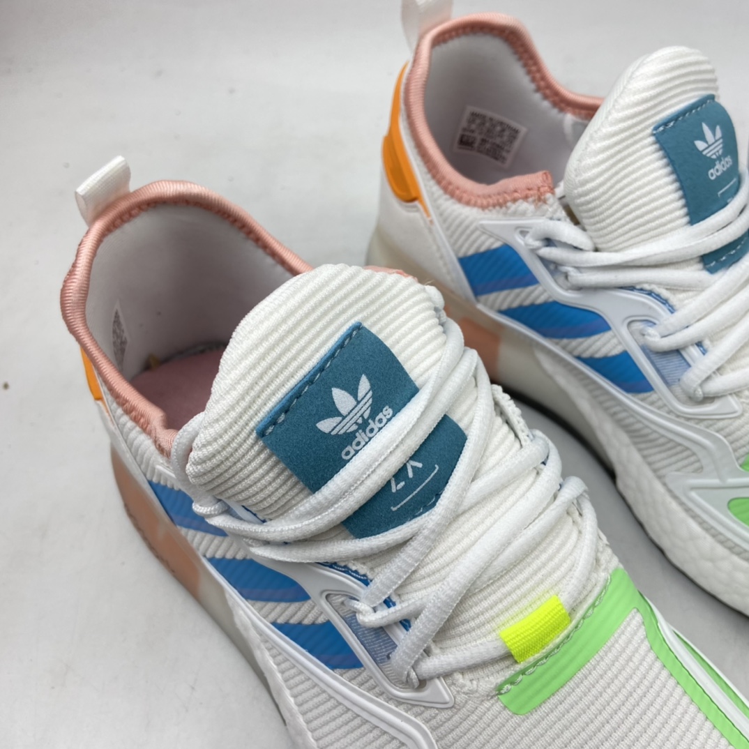 P220 Ad ZX 2K Boost 网纱针织呼吸面套脚休闲运动慢跑鞋 H06578