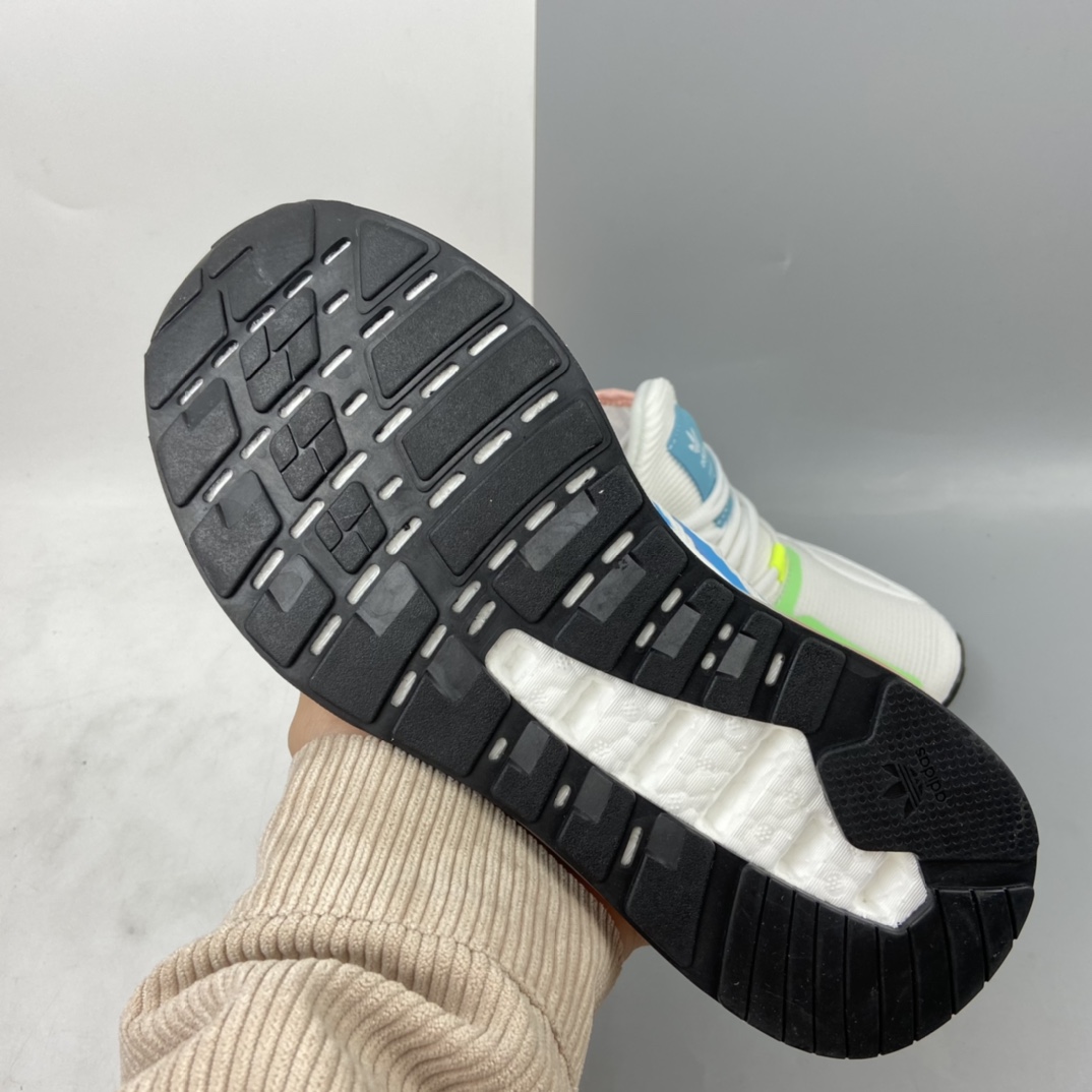 P220 Ad ZX 2K Boost 网纱针织呼吸面套脚休闲运动慢跑鞋 H06578