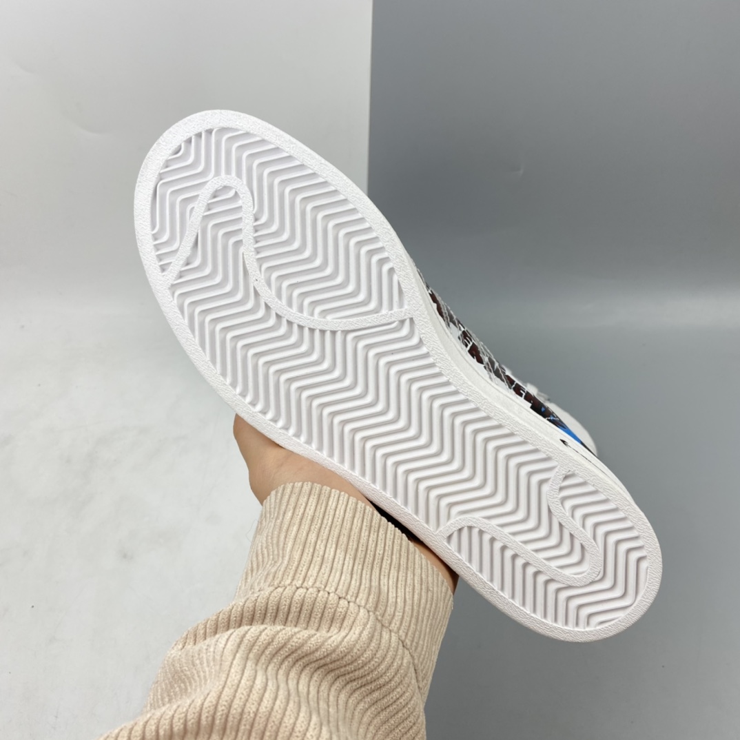 P180 Kasing Lung x Disney x adidas三叶草 Originals Superstar”Mickey FANGTASTIC”贝壳头经百典搭休闲运动板鞋“皮革彩白色迷彩涂鸦3D印花”GZ8839