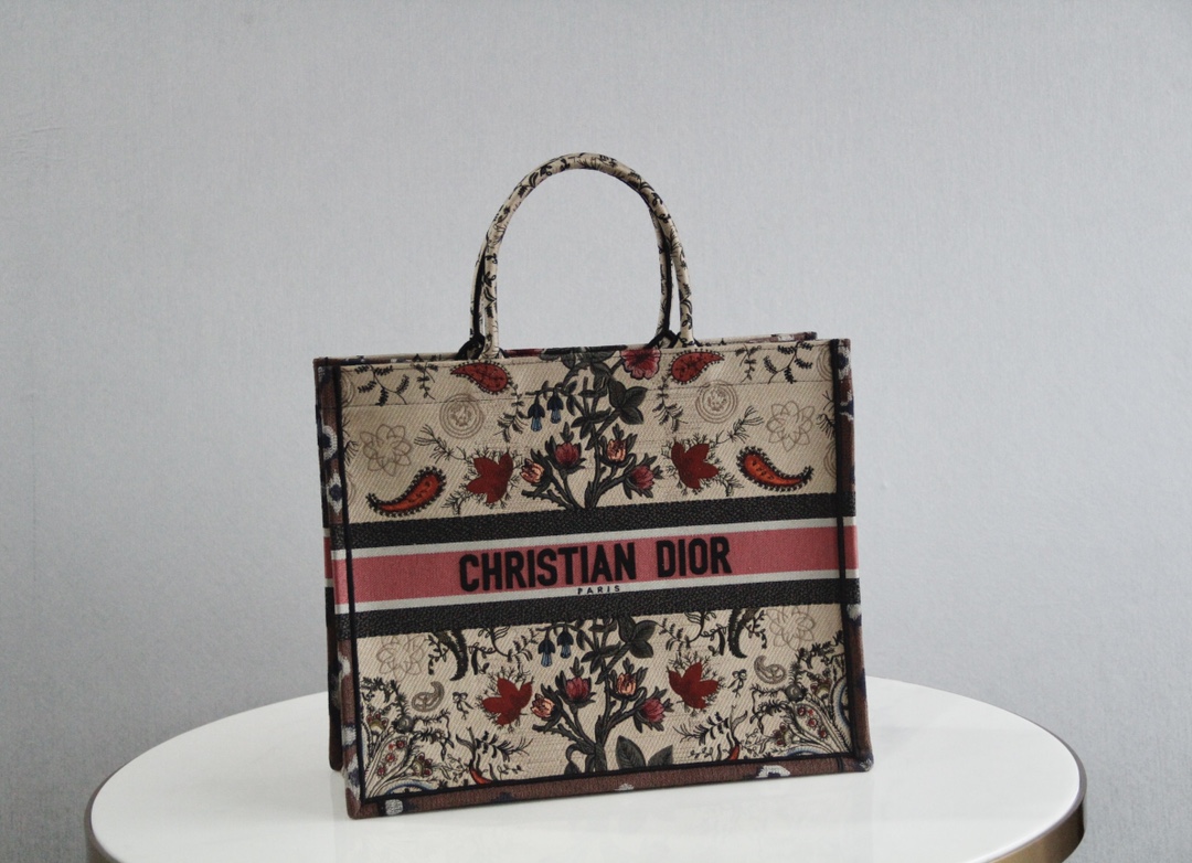 Dior Book Tote Tote Bags Embroidery Fashion