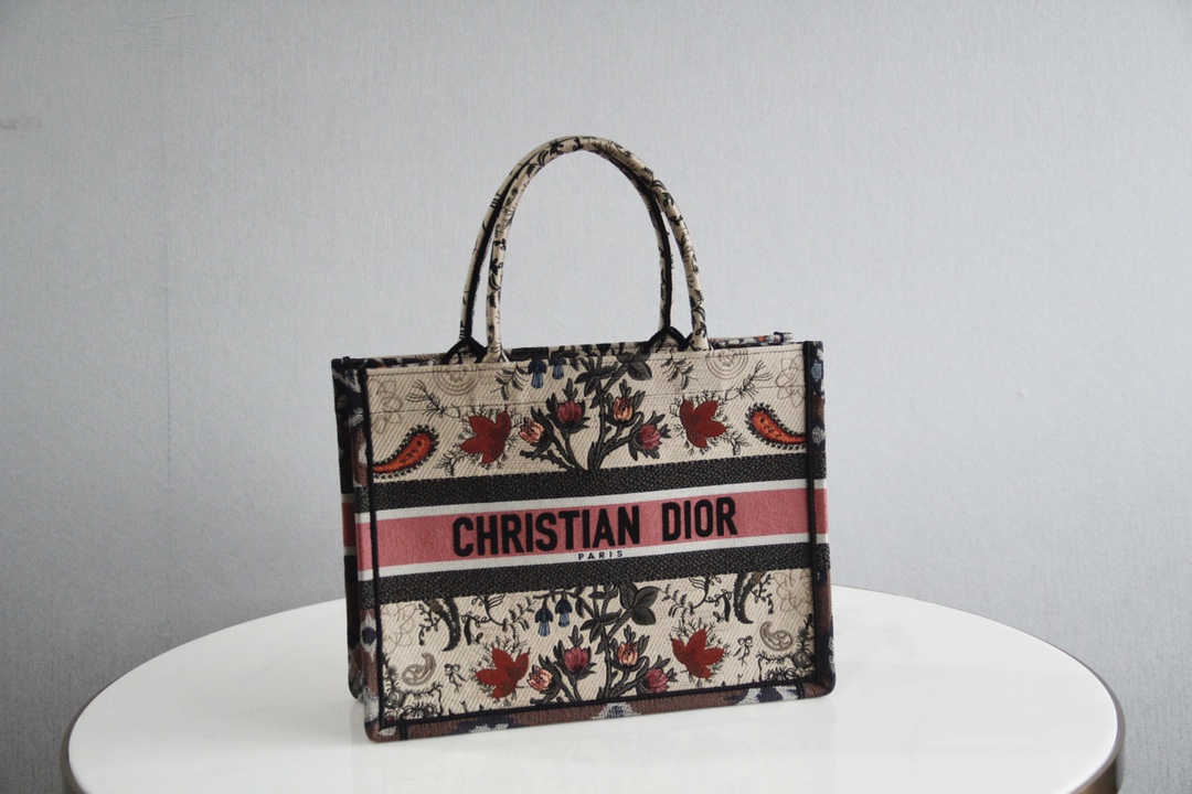 Online Store
 Dior Book Tote Tote Bags Embroidery Fashion