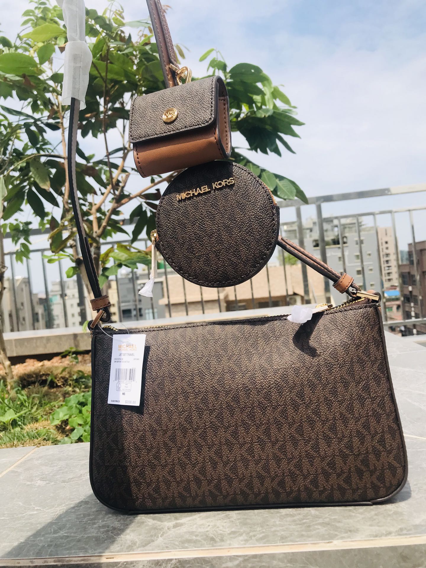 Michael Kors mk2023新款Jet Set三合一老花麻将包宽肩带斜挎包 单独2个小挂包 圆形零钱包