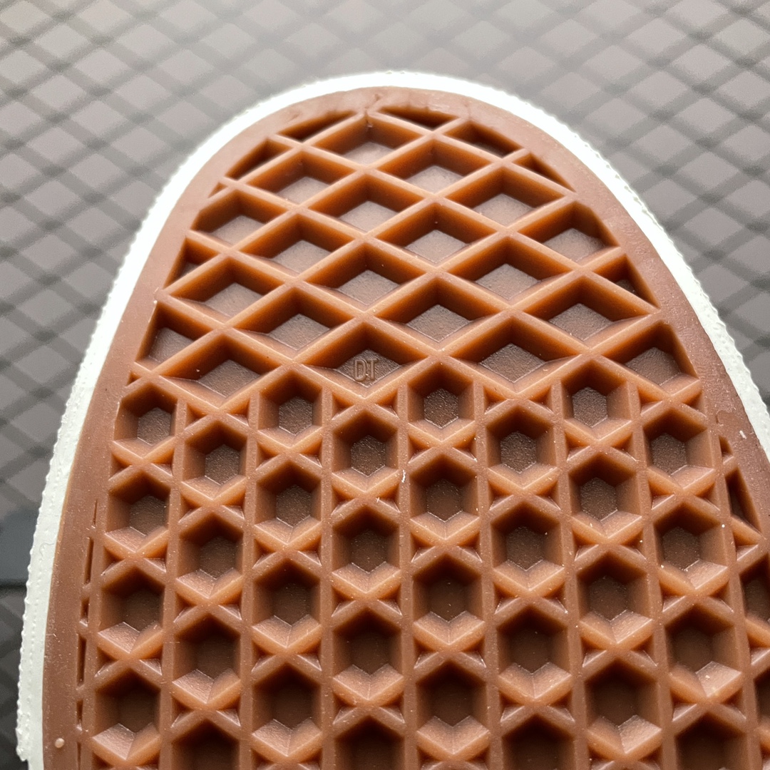 130 Vans 万斯 Authentic 棋盘格 低帮硫化休闲板鞋