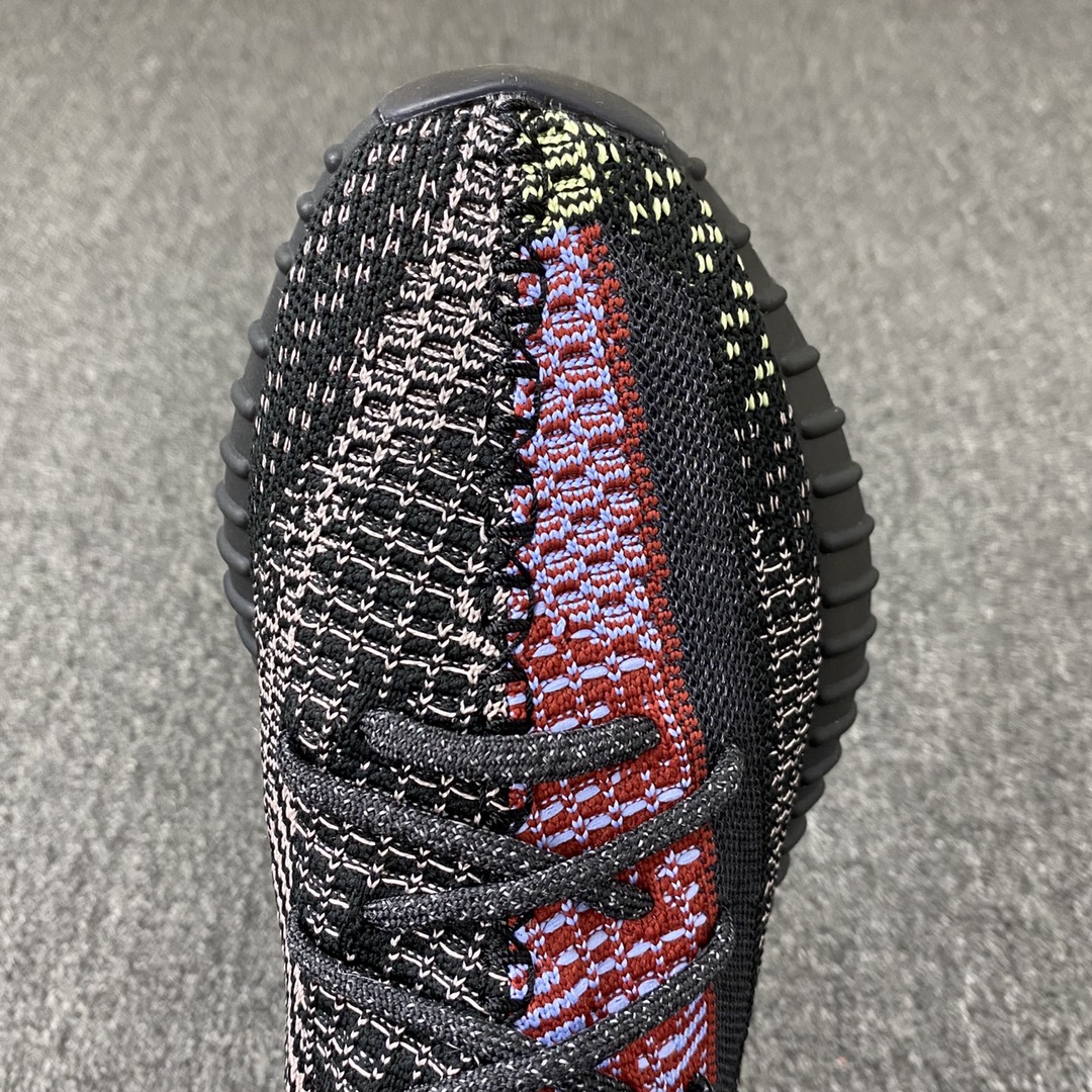 Yeezy350黑红满天星鞋码36-