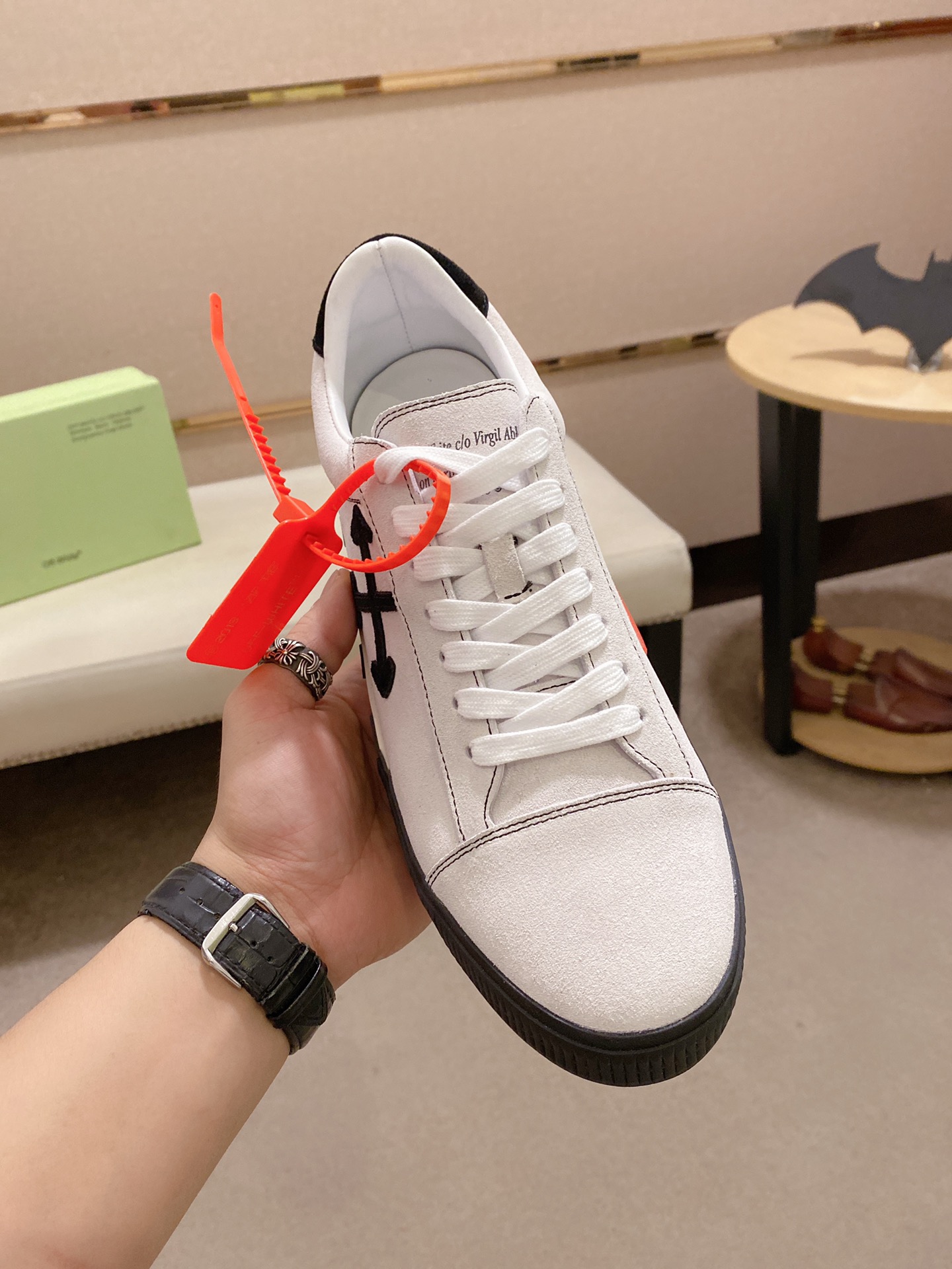 [Off - White Men