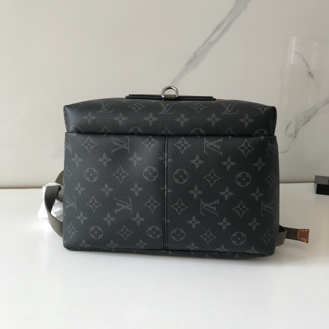 Louis Vuitton LV Discovery双肩包 M45218