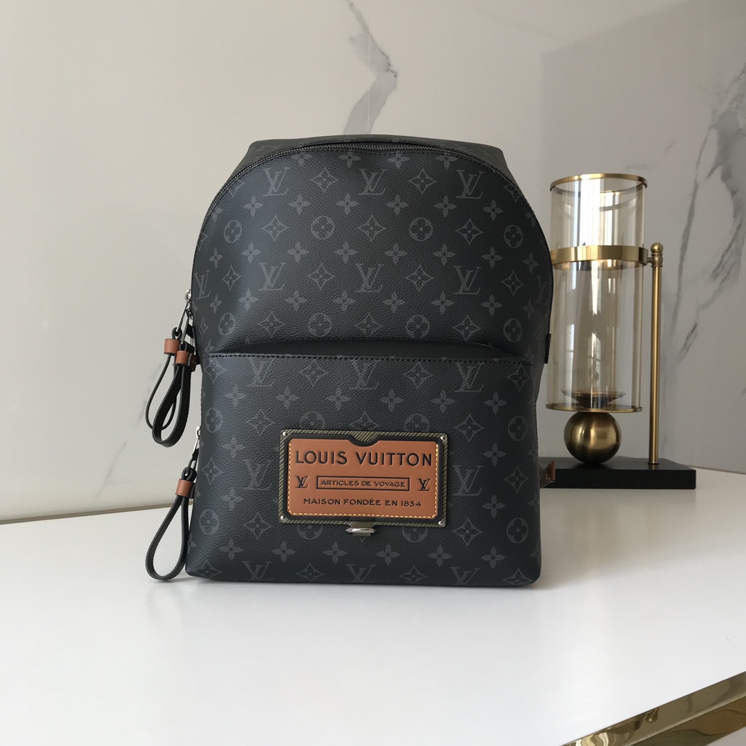Louis Vuitton LV Discovery双肩包 M45218