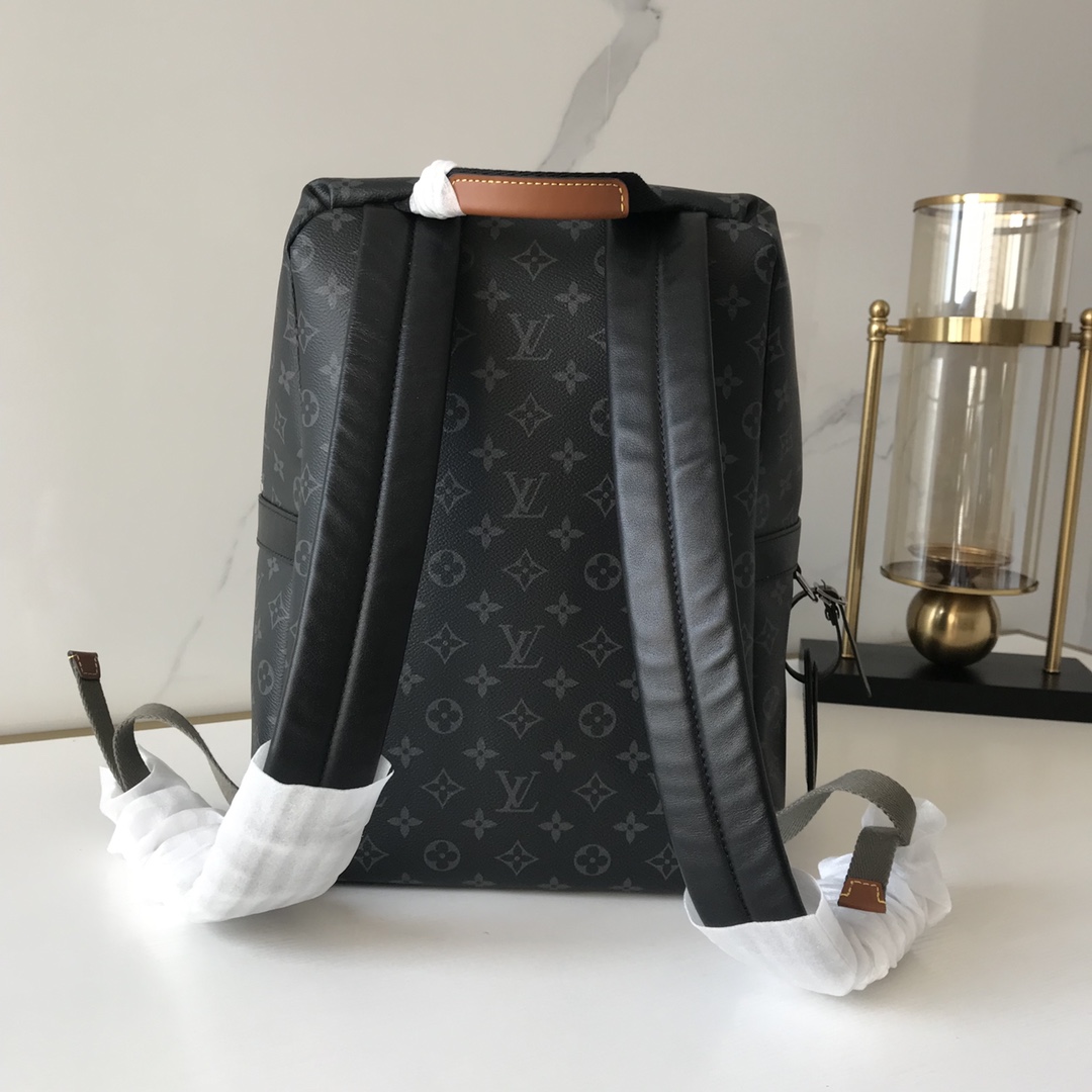 Louis Vuitton LV Discovery双肩包 M45218