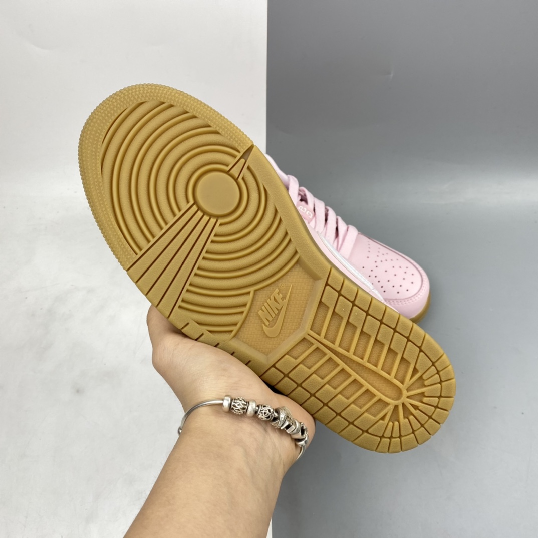 P240 Air Jordan 1 Low AJ1低帮时尚休闲板鞋DC0774-601