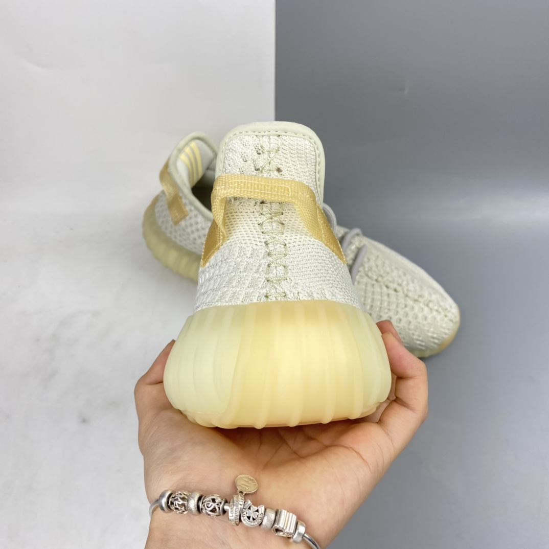 P300  Adidas Yeezy 350 Boost V2 阿迪达斯椰子350百搭轻便爆米花中底休闲运动慢跑鞋 GY3438