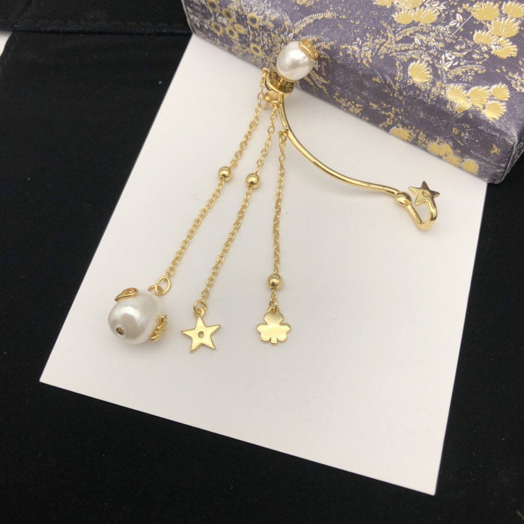 Number DED0171Di0r new pearl star clover single earring CD - Jewelry